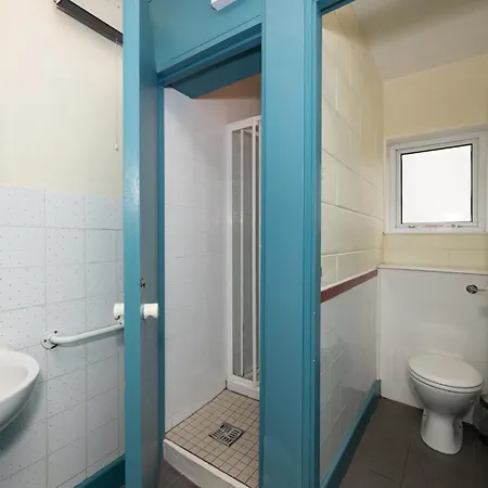 Castlewhite - Ucc Summer Beds Apartman *